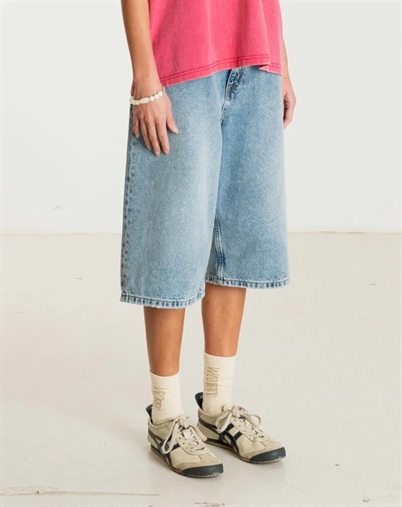 Shan Bermuda Shorts - Woodbird Female